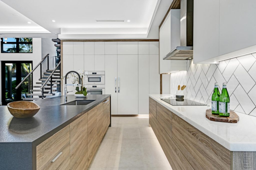 Coconut Palm Estate-Brand New Custom Build — image 26